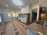 10800 Crestwood Avenue - Photo 13