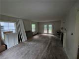 1289 Hereford Road - Photo 2