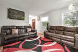 1371 Sorin Avenue - Photo 5