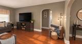 127 Roosevelt Avenue - Photo 8