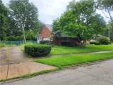 1425 Lynn Park Drive - Photo 3