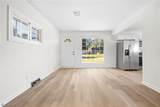221 Carnegie - Photo 2