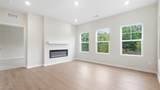 121 Fippenny Place - Photo 2