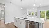 121 Fippenny Place - Photo 9