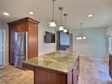 2025 Lyndway Road - Photo 11