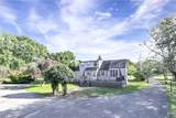 9327 Lake Shore Boulevard - Photo 12