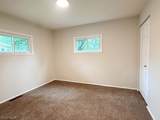 3086 Greenfield - Photo 9