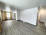 2293 Parkwood Drive - Photo 4