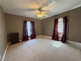 1370 Mathews Avenue - Photo 24