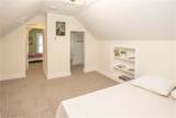 2413 Clearview Avenue - Photo 32