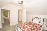 2413 Clearview Avenue - Photo 35