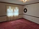 10400 Lincoln Street - Photo 12