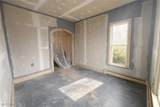 305 Main Street - Photo 7