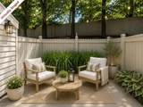 7 Woodland Chase Boulevard - Photo 3