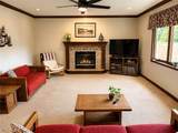 2975 Vincent Drive - Photo 3