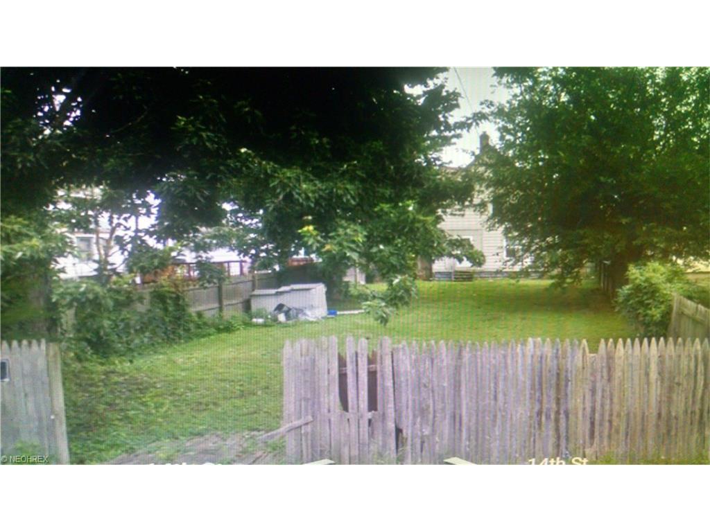 350 13TH St - Photo 1