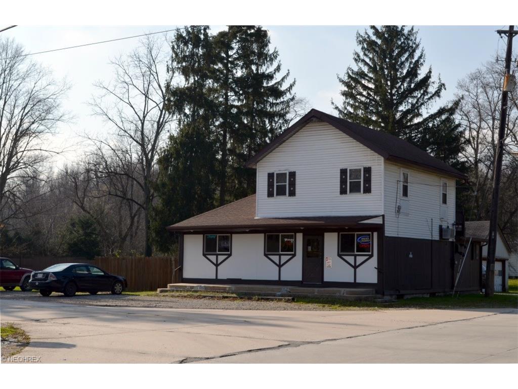 4536 Footville Richmond Road - Photo 1