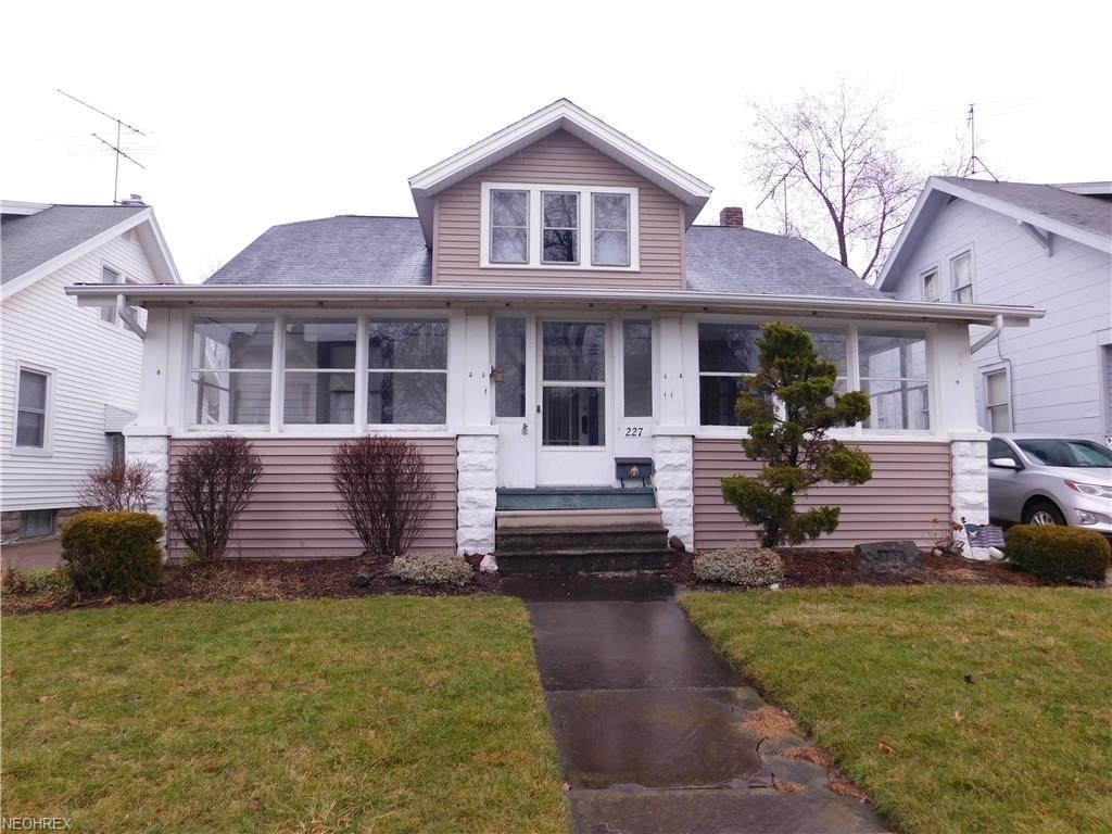 227 Harwood St - Photo 1