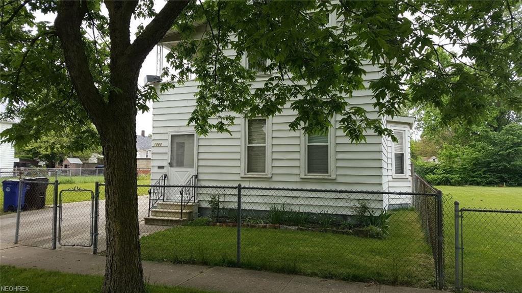 1080 67th St - Photo 1