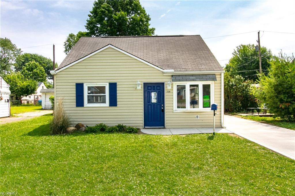 739 347th St - Photo 1
