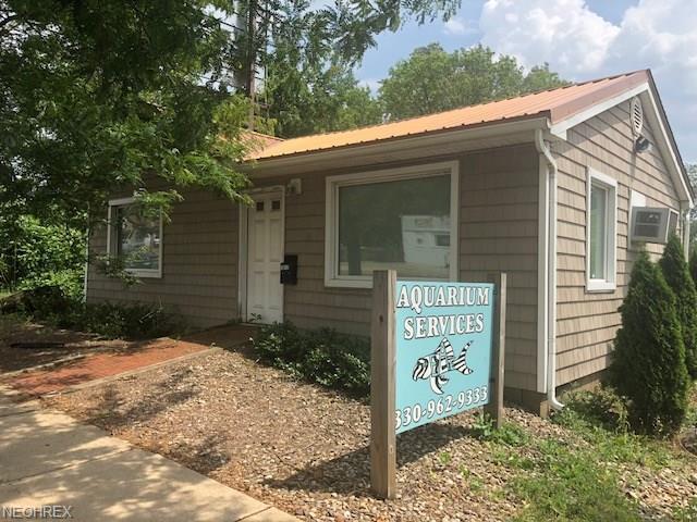 1012 Tallmadge Ave - Photo 1