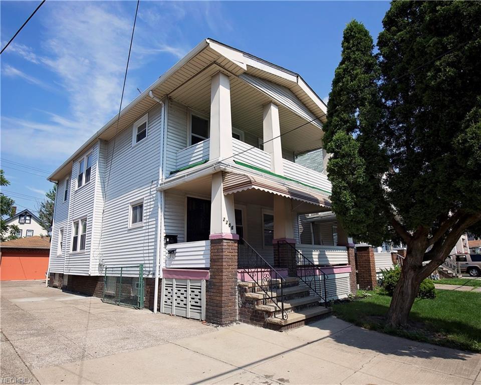2206 105th St - Photo 1
