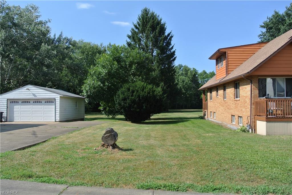 1341 Kellogg Ave - Photo 1