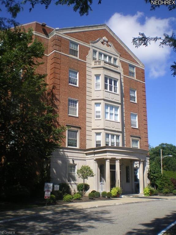 13800 Fairhill Rd - Photo 1