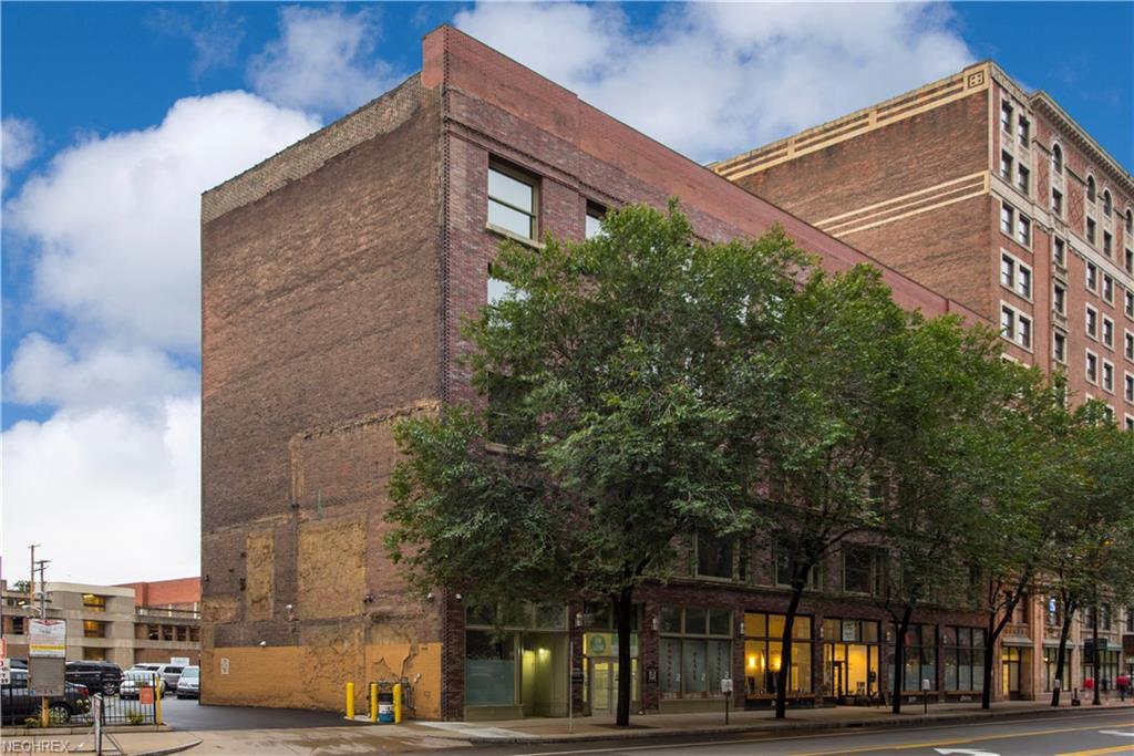 1104 Prospect Avenue - Photo 1
