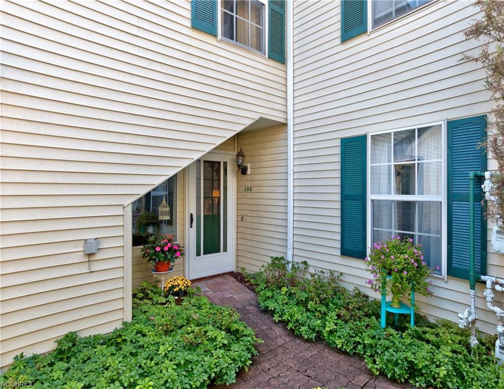 6151 Center St - Photo 1