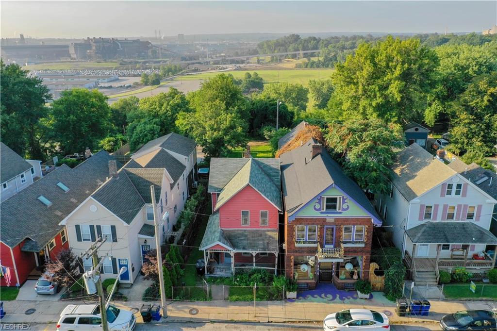 917 Fruit Ave - Photo 1