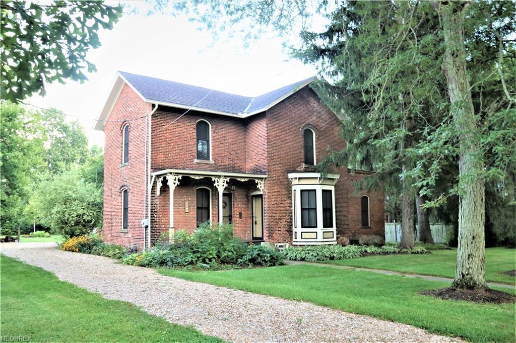 321 Professor St - Photo 1