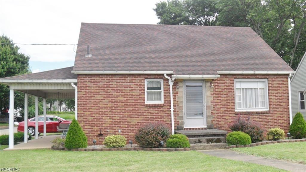 621 Lincolnway - Photo 1