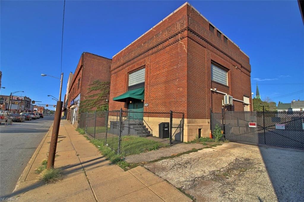 3121 25th St - Photo 1