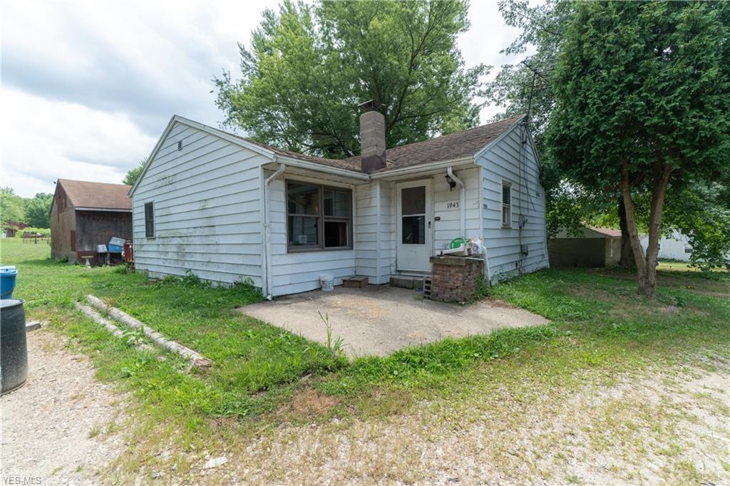 1961 Turkeyfoot Lake Road - Photo 1
