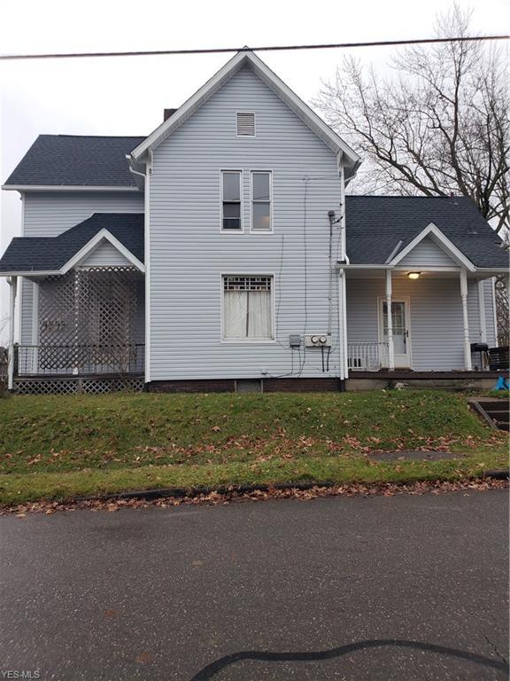 1003 Seneca Avenue - Photo 1