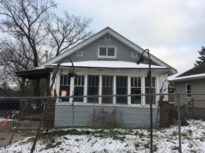 2403 Edwin Ave - Photo 1