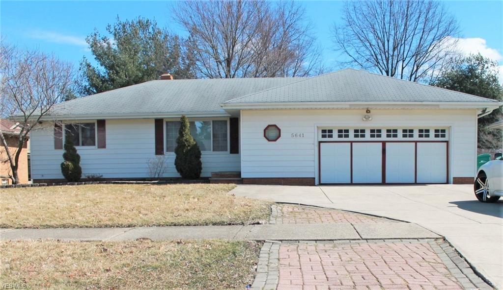 5641 N Circleview - Photo 1