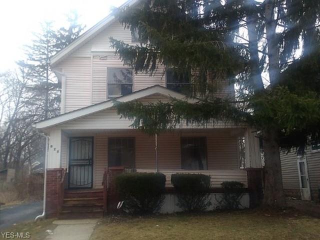 927 Peerless Avenue - Photo 1
