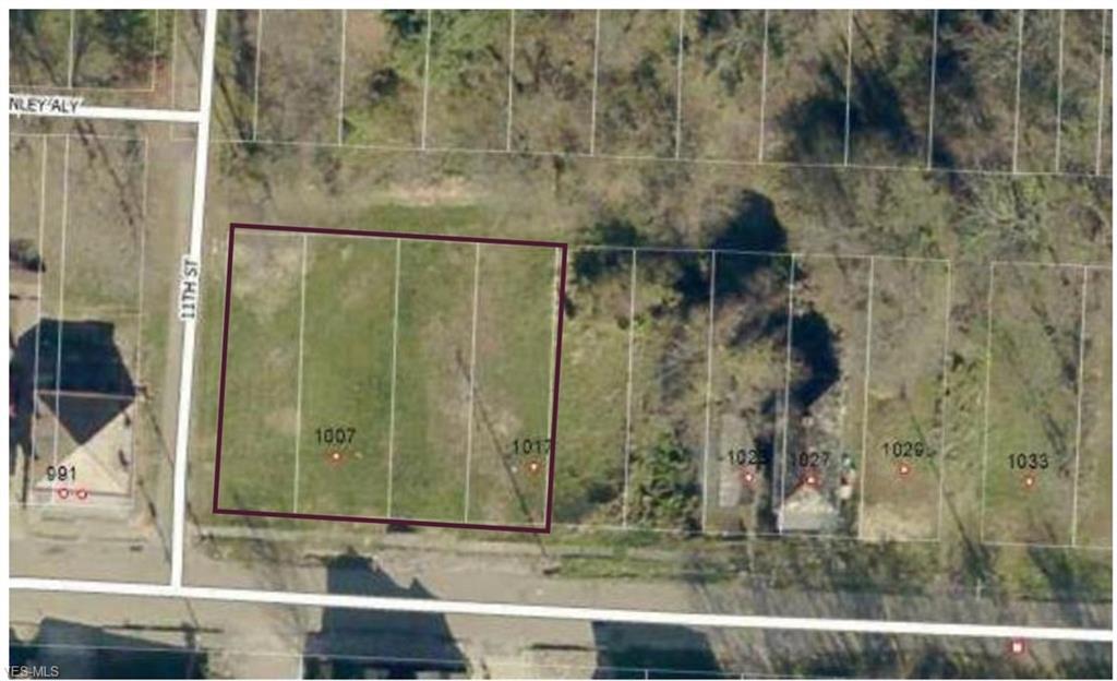 1013 Marietta St - Photo 1