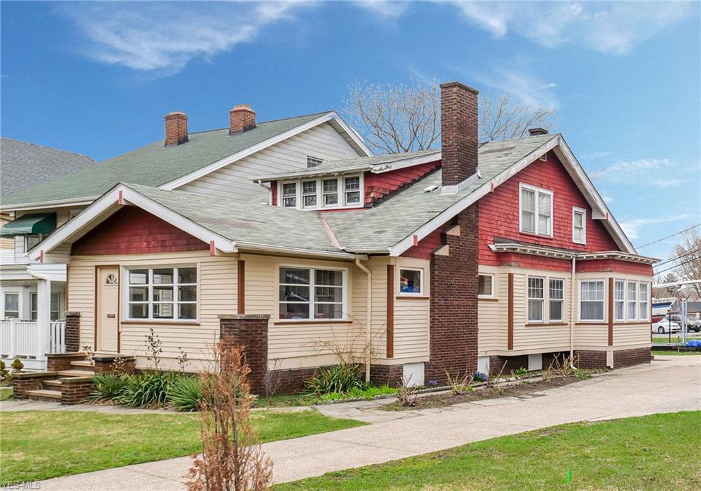 1377 West Boulevard - Photo 1