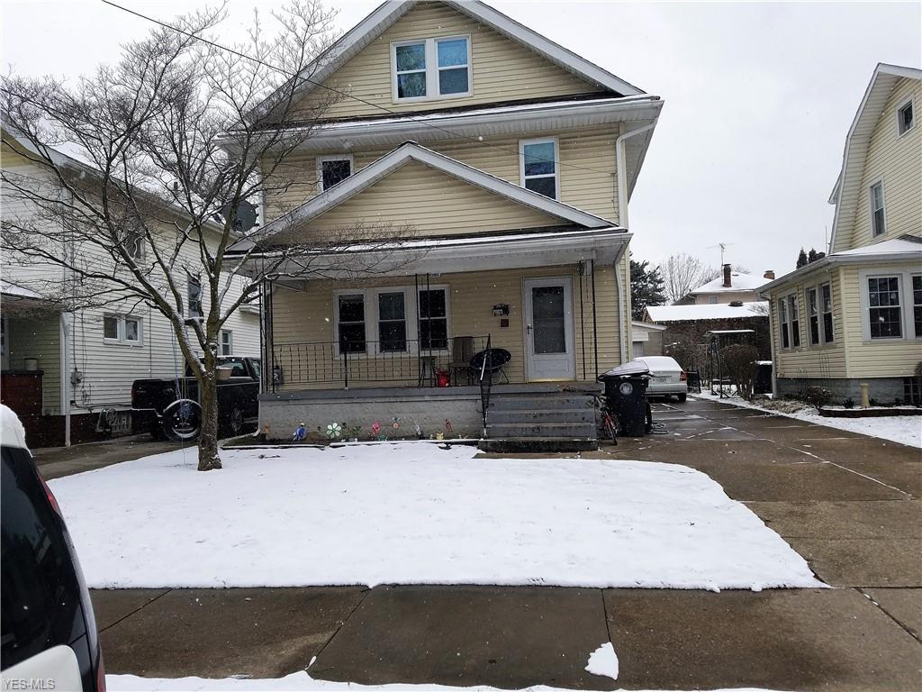 556 Oxford Avenue - Photo 1