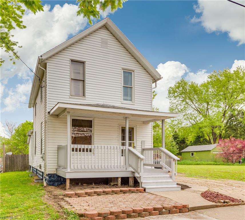 405 Van Street - Photo 1