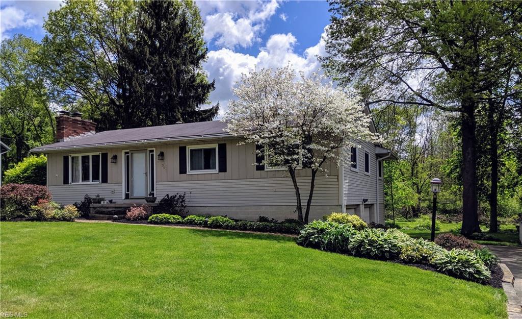 301 Hillsdale Circle - Photo 1