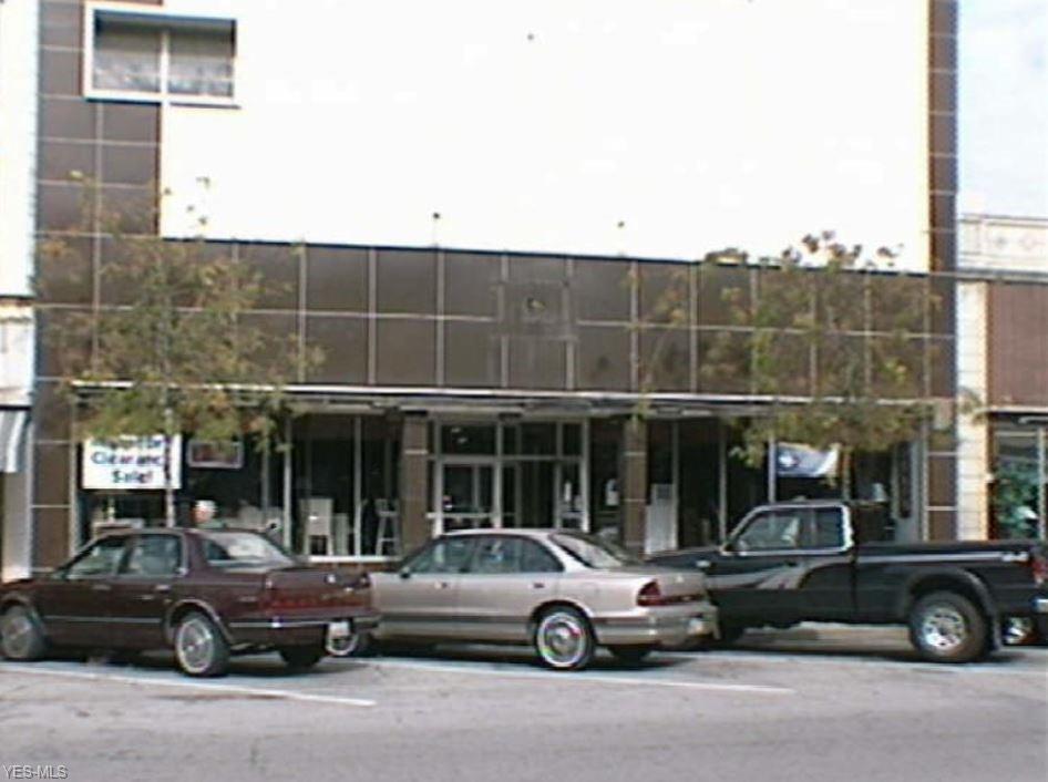 327 Broad Street - Photo 1