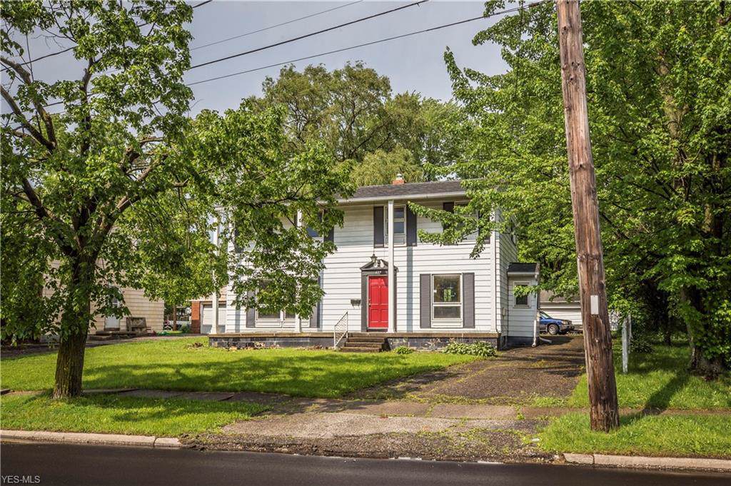 479 Castle Boulevard - Photo 1