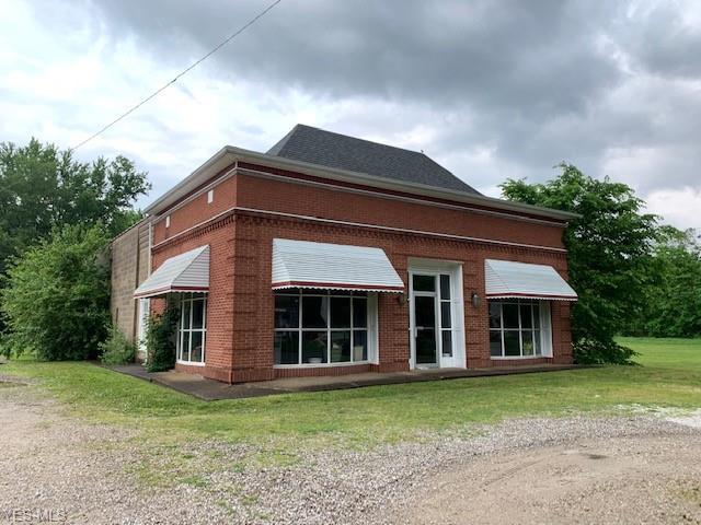 1100 Denman Avenue - Photo 1