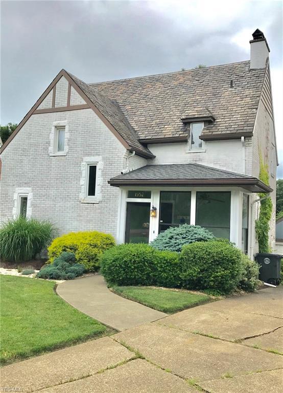 1952 Mccauslen Manor - Photo 1