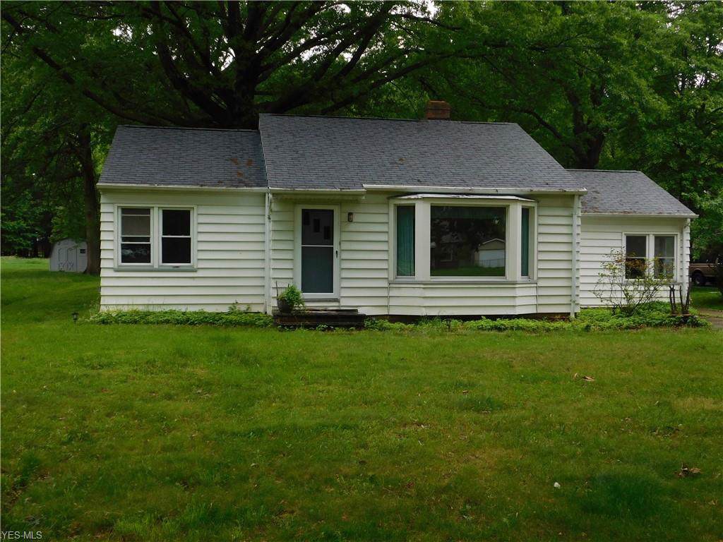 6444 Crossview Road - Photo 1