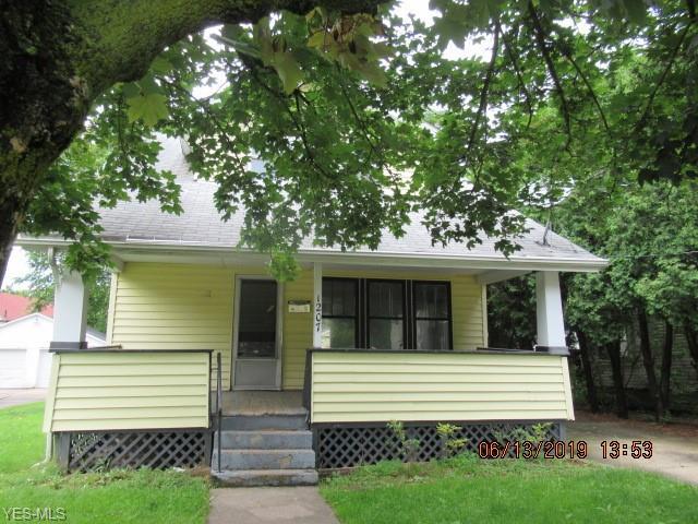 1207 California Avenue - Photo 1